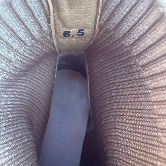 Everlane The Glove Boot - Picture 16 of 16